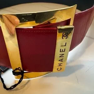 Vintage Chanel Burgundy Leather Gold Logo Buckle Waist Belt (Size 75) CHANEL | Accessories | Vintage Chanel Burgundy Leather Gold  main image 3
